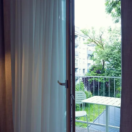 Leonart Living 22 *